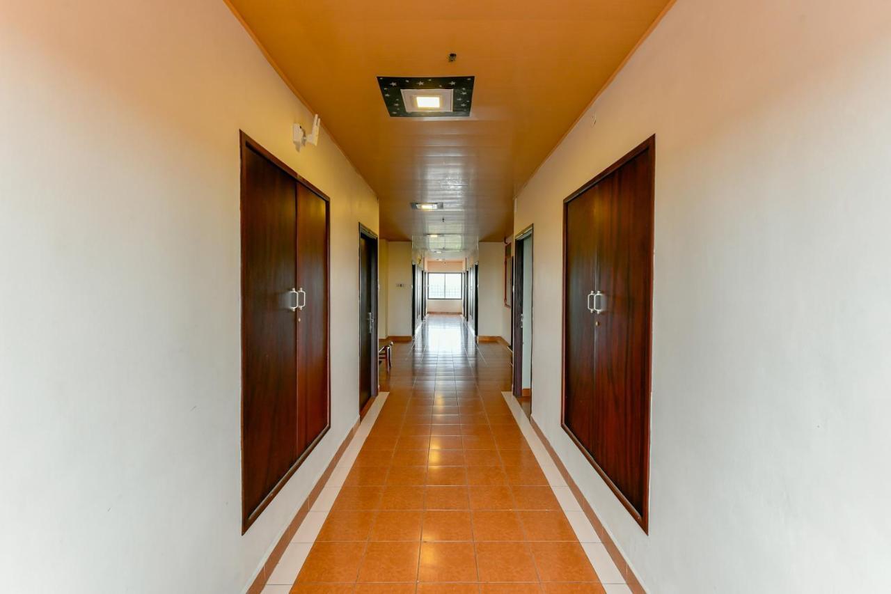 Oyo Flagship 9560 Hotel Bellwether Kochi Екстер'єр фото