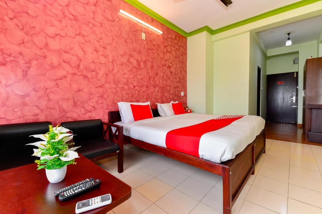 Oyo Flagship 9560 Hotel Bellwether Kochi Екстер'єр фото