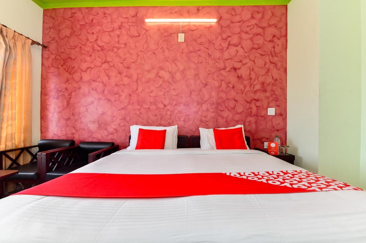 Oyo Flagship 9560 Hotel Bellwether Kochi Екстер'єр фото